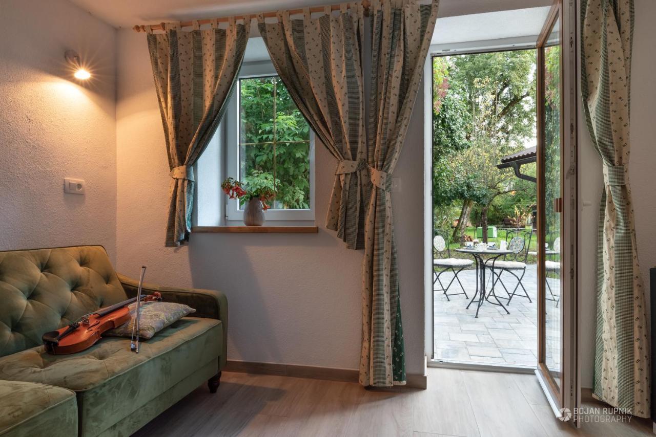 Cherry House - Cosy House - Ideal For Bear Watching, In The Neighborhood Of The Medieval Sneznik Castle Stari Trg pri Lozu Exterior foto